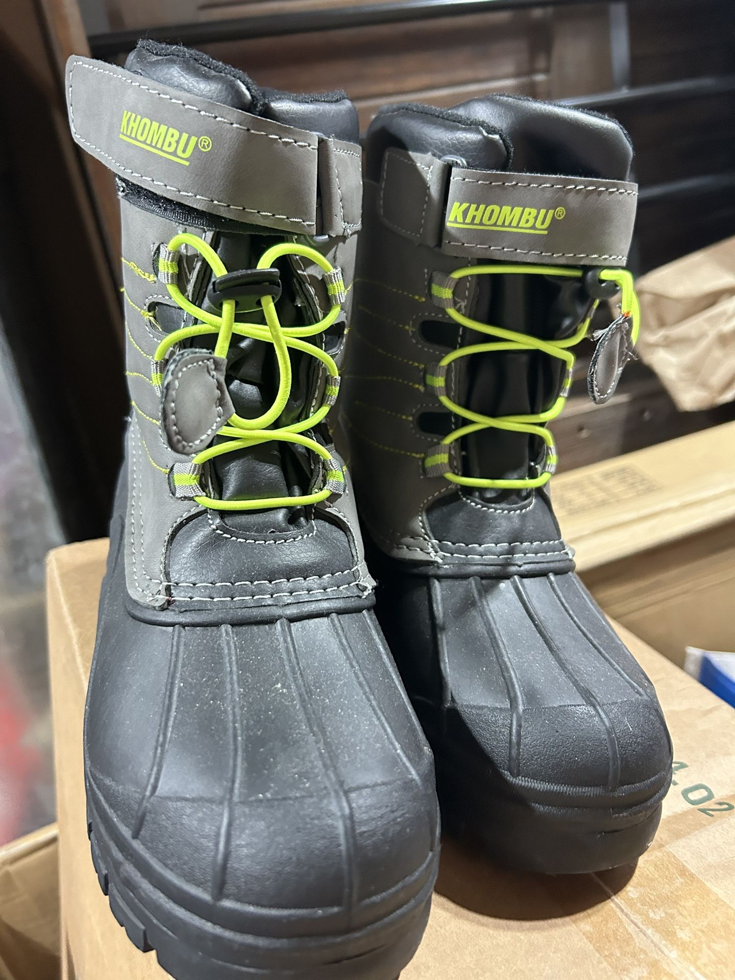 snow boots