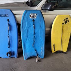 3 Boogie boards