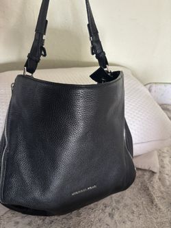 Michael Kors Pending
