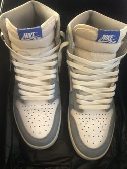 Jordan 1 Retro High {Hyper Royal Smoke Grey}