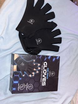 Ice Pack Gloves 🧤