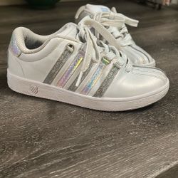 Girls K-Swiss Size 3.5