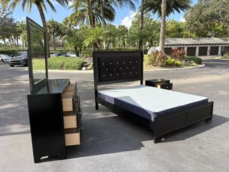 Beautiful Bedroom Set Queen Size Solid Wood Black Color Like New