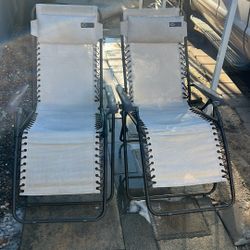 2 portal lounge chairs 