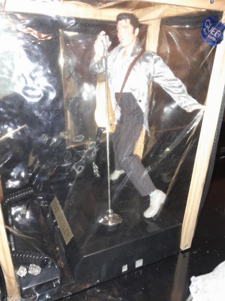 Elvis Presley Memorabilia Lot