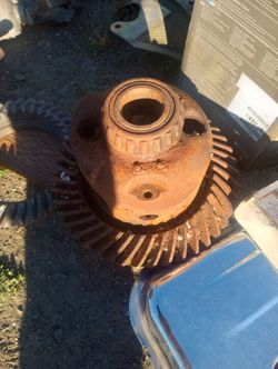 12 bolt Eaton 3 series truck carrier and 10 bolt 4.10 gears