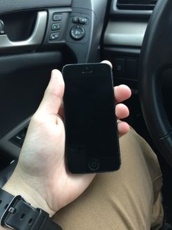 iPhone 5 32gb At&t black