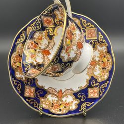 Vintage Royal Albert Bone China England Heirloom Tea Cup Saucer Royal Crown Mark