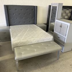 New Grey Bedroom Set (Queen/Full)