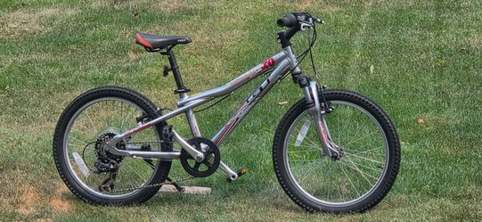 GT AGGRESSOR - ALL TERRAIN BIKE - KIDS BIKE - SEVEN SPEED - GRIP SHIFTING - TUNED - READY TO GO