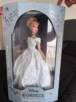 Disney Store Cinderella 17” Limited Edition 1/5000 Doll – Original Box