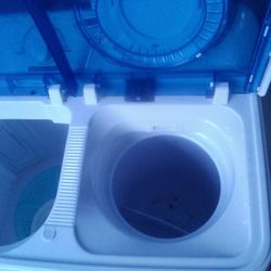 New Washer Compact, Perfect Size For A College Student/ Efiencey Apt 