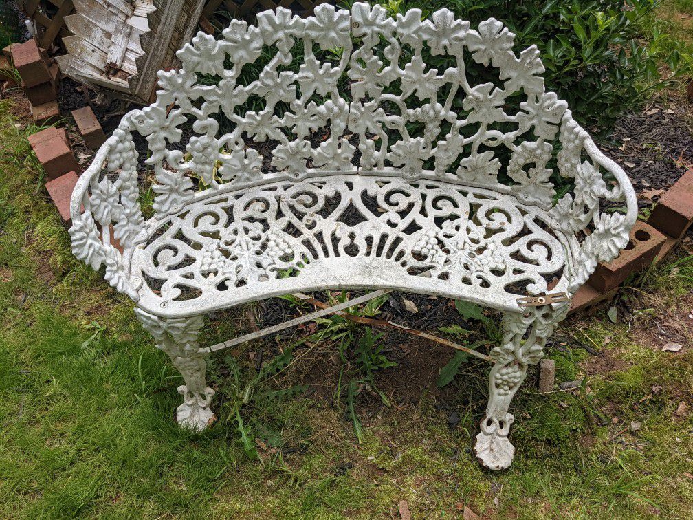 Vintage white outdoor Cast Iron Swing