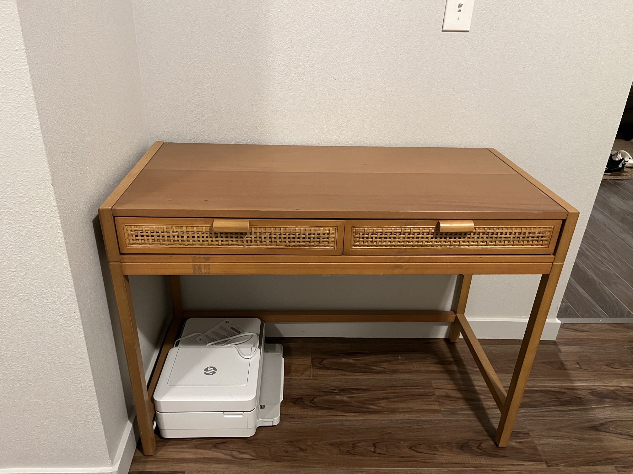 Target Desk