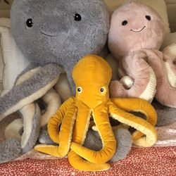 Set Of 3 Plush Octopus Vary In Size