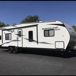 30 Foot Pacific Coachworks Toyhauler