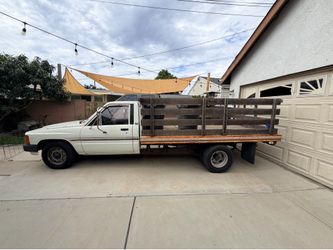 Toyota Tacoma 1986