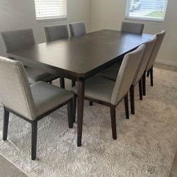 Dining Table And Chairs 