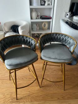 2 new barstool chairs