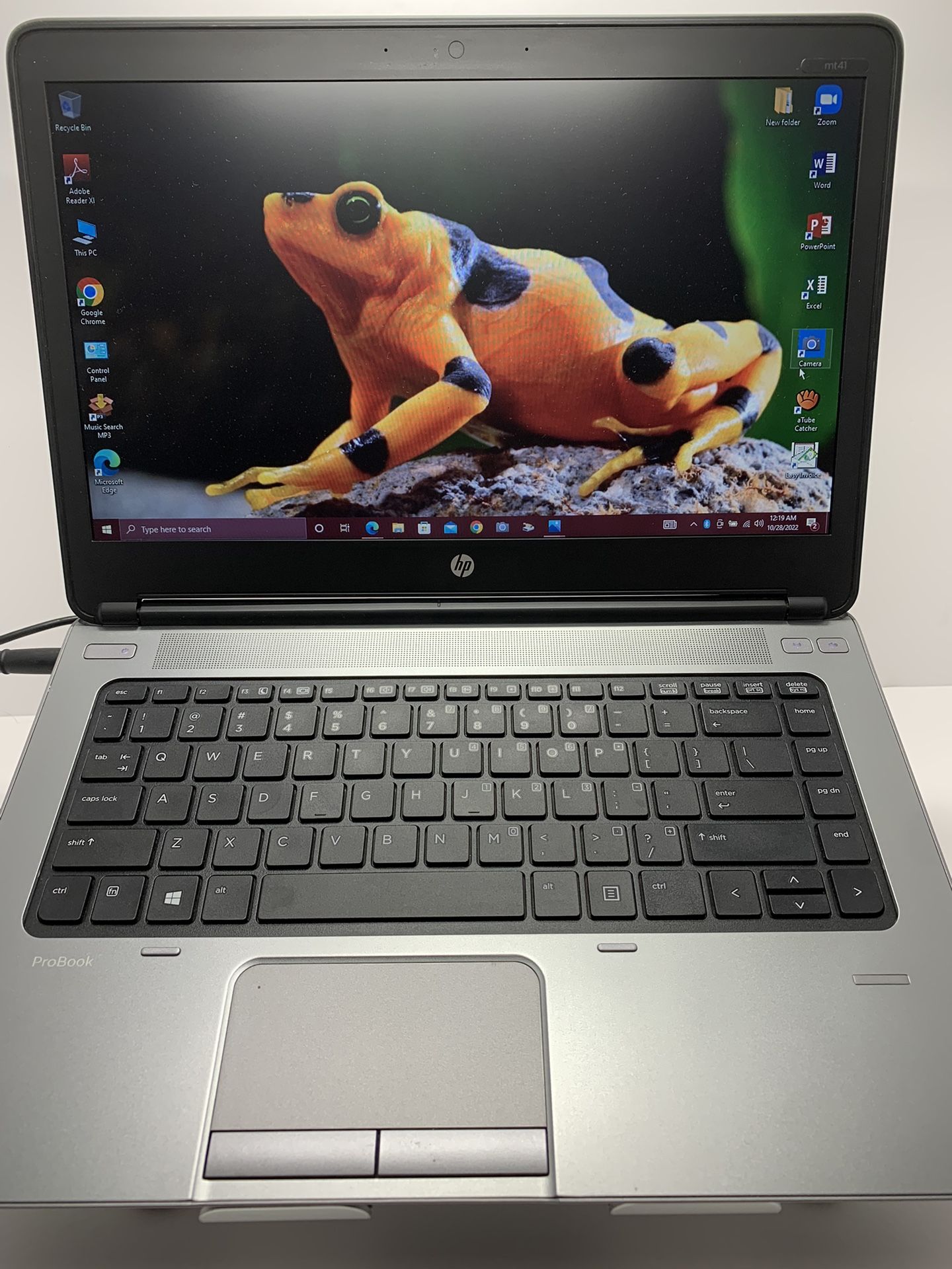 HP NOTEBOOK …MT- 41….128GB …SSD ( Capacity ) ..4.0 RAM . READY FOR CLASSES ON LINE OR WORK FROM HOME