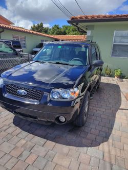 Ford escape 2005