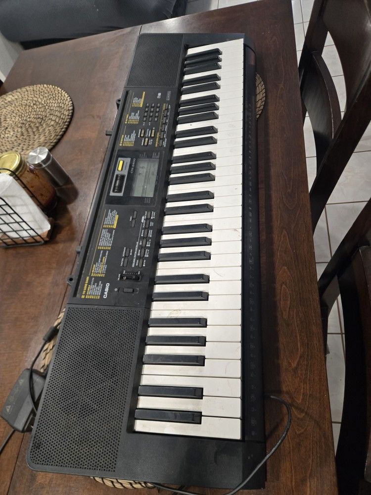 Casio CTK-2400 61-key Portable 