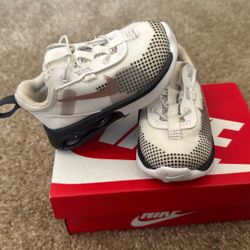 Nike / Toddler Size 5c