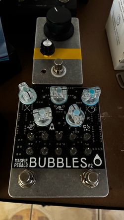 Magpie Pedals Bubbles v2 Delay + 10-Step Sequencer Pedal