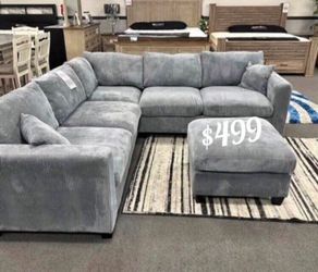 Gorgeous ‼️sectional sofa with ottoman grey corduroy