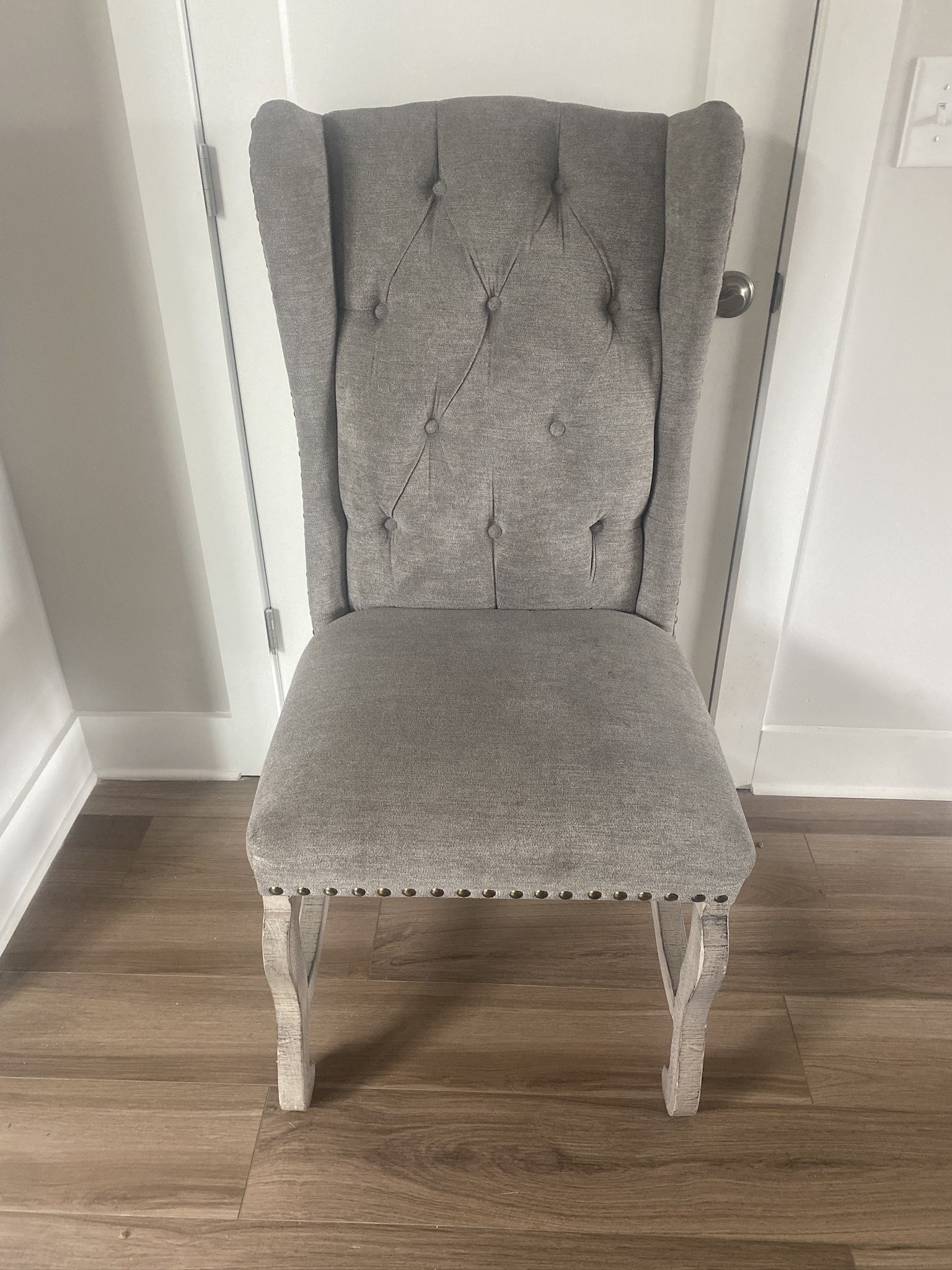 For Sale: Set of 4 Dining Chairs & 2 Bar Stools - $600 OBO