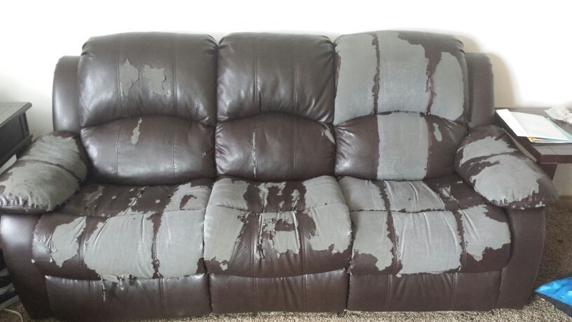 Reclining sofá and loveseat