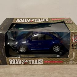 Maisto Road & Track Collector’s Edition Volkswagen New Beetle 1:18 Scale