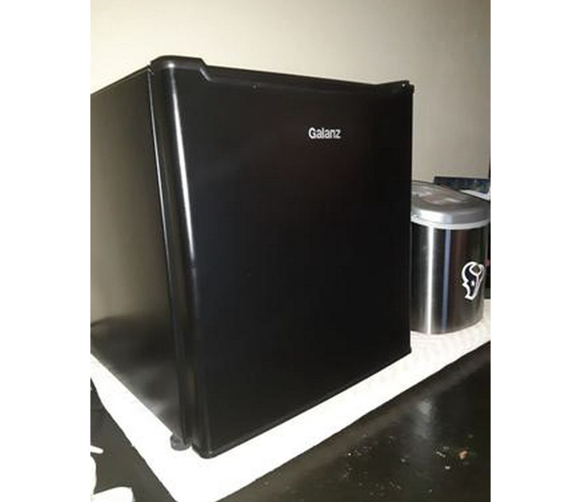 Galanz 1.7 Cu ft Single Door Mini Fridge GL17BK, Black