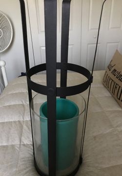 Black iron holder with flameless candle