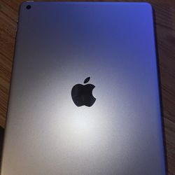 iPad 9th Generation 64gb WiFi Silver  Great Conditions