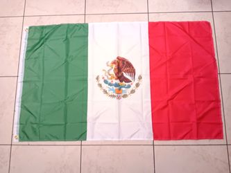Banderas de Mexico,5x3pies,y cachuchas tambien