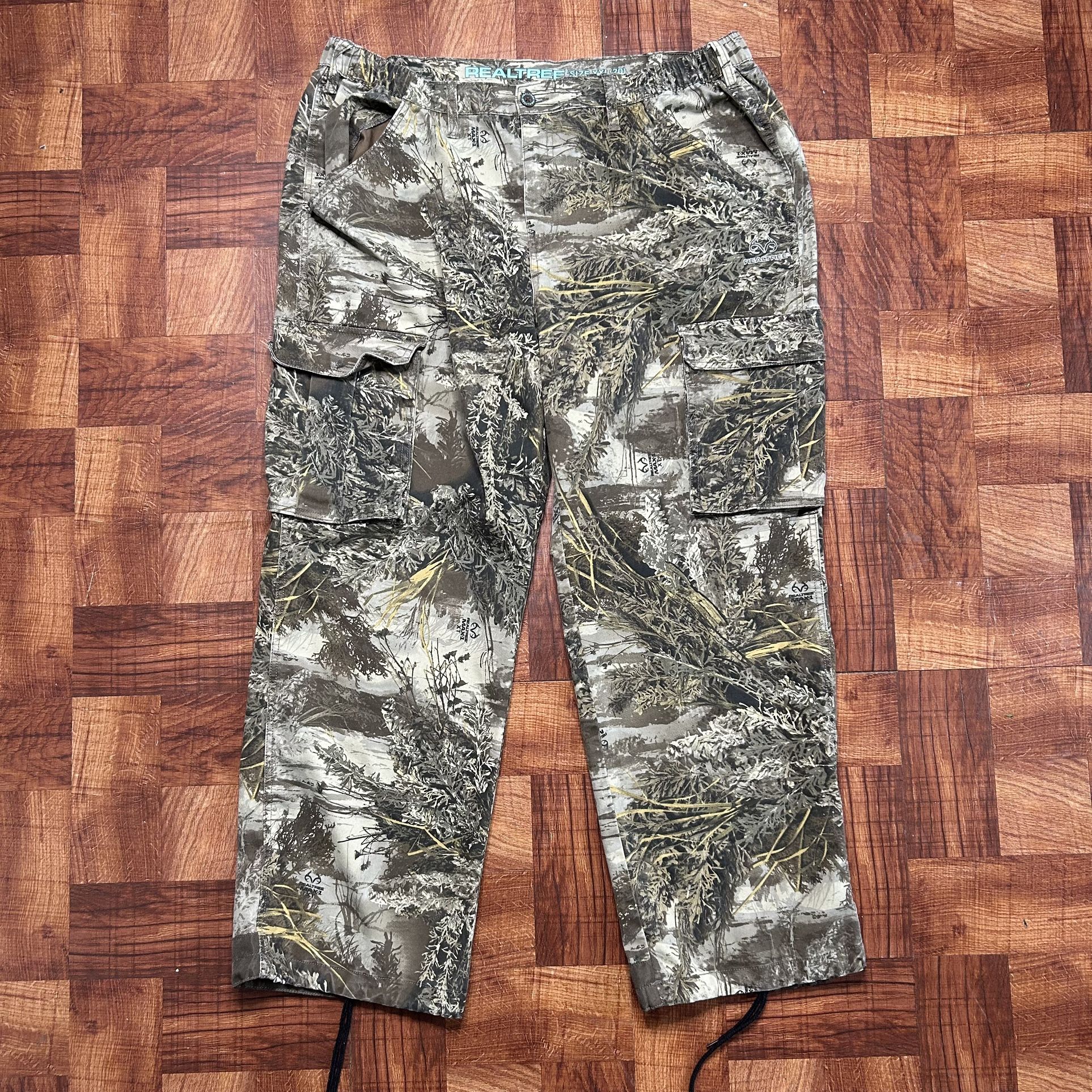 Realtree Camo Cargo Pants Women’s Size 20 XXL E19