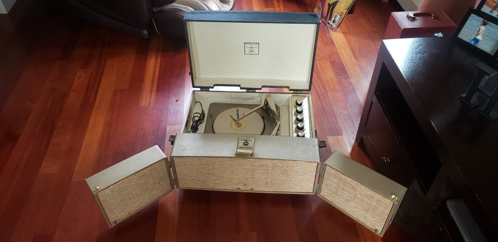 Antique Motorola Portable Phonograph Record Player Stereo