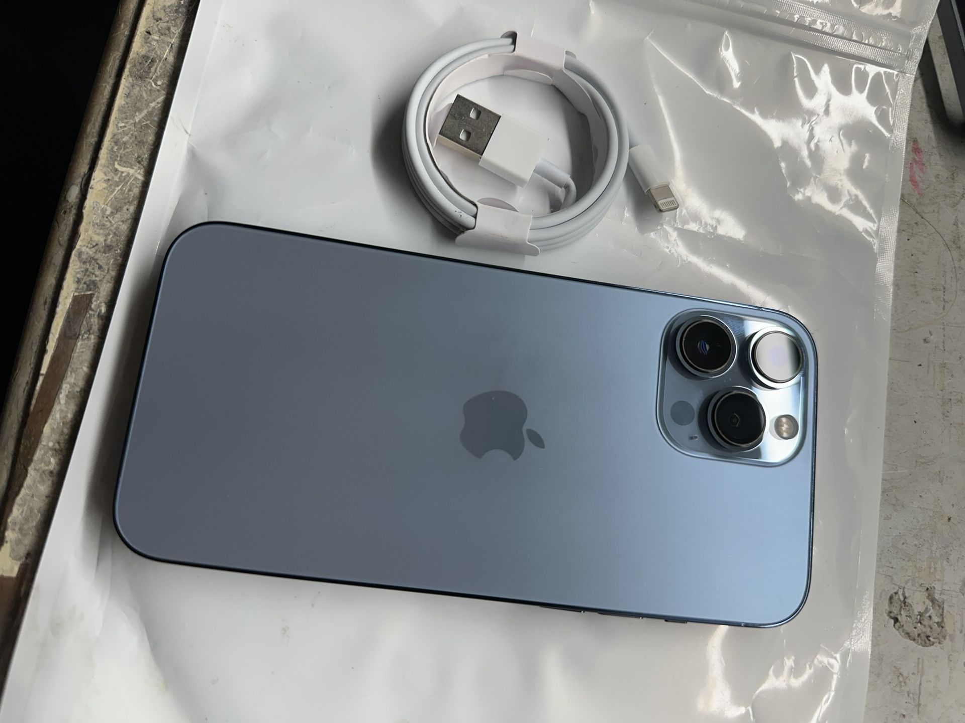 iPhone 13 Pro Max  Sierra Blue Liberado  FIRM On Price