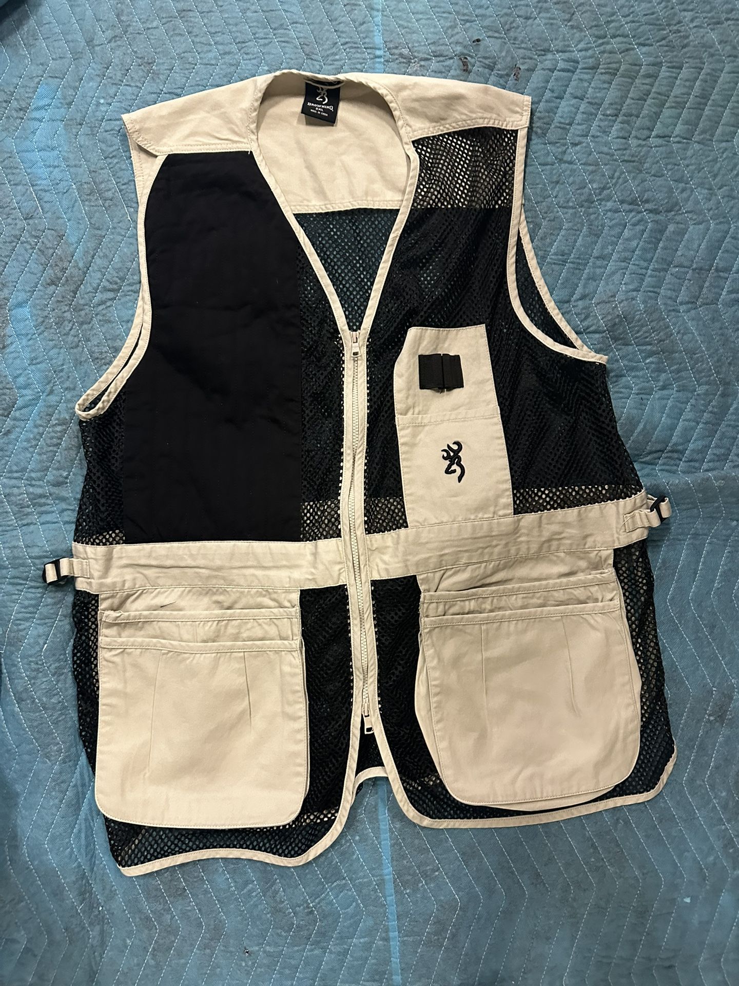Shooting Vest Size 2X New