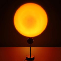 Sunset Projection Lamp, Night Light Projector, Romantic Visual LED Light for Home Party Living Room Bedroom Decor, 180° Rotatable (Sunset Red)
