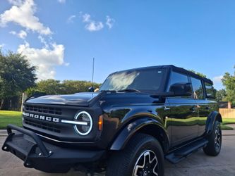 Ford Bronco 4-Door SUV – Black