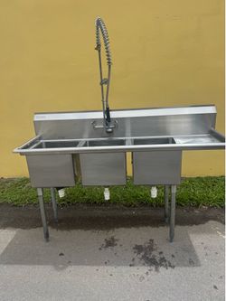 Three compartment sink