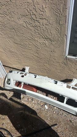 2006 BMW 750 front bumper cover.