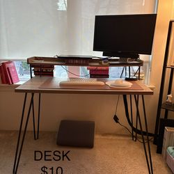 PENDING SALE Desk