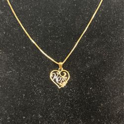 14kt Chain And Mom Pendant