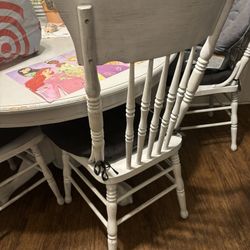 Claw Foot Table And Chairs 