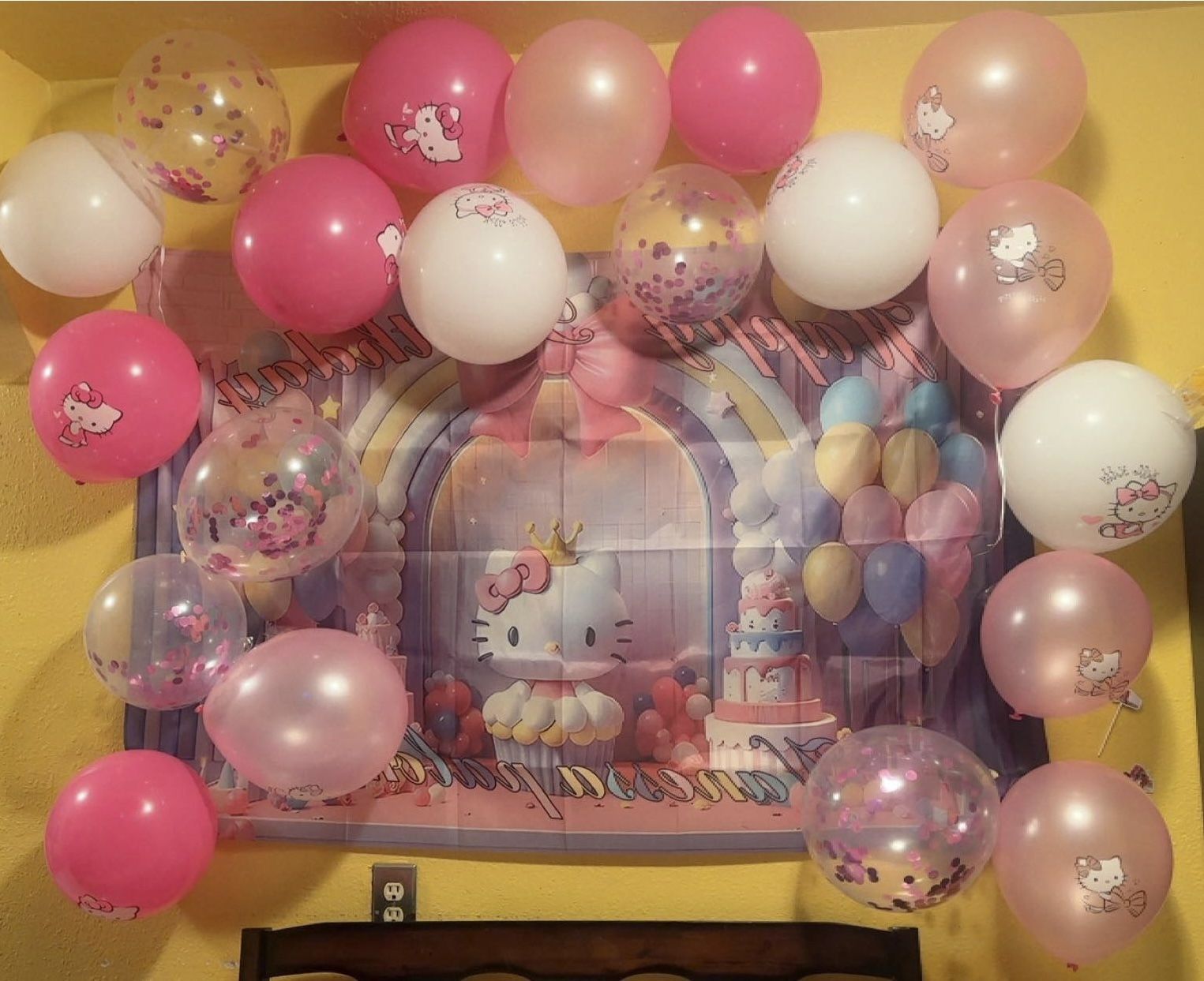 Hello Kitty Banner 🩷🩷