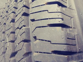 275 75 18 new tire on 8 lug wheel