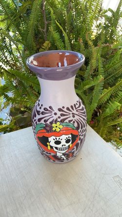 20%off florero base($35)tel(contact info removed)
